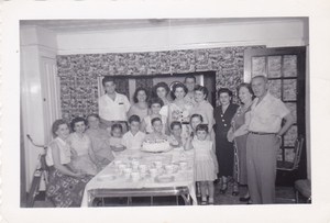 Peter 6 yr bd party 1953.jpg